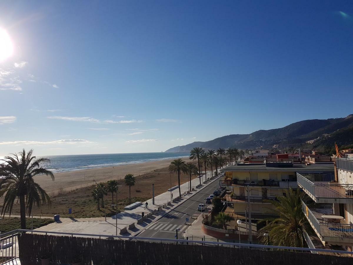 Mogaver Beach Castelldefels Apartment Exterior photo